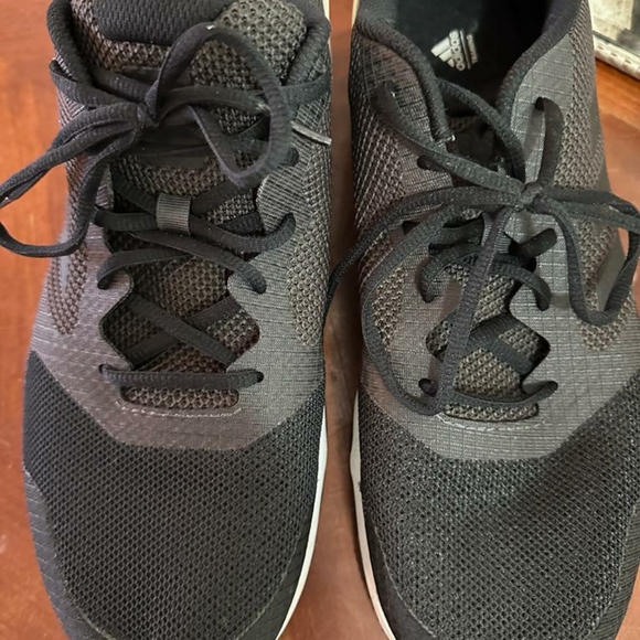 Adidas shoes - Picture 4 of 10